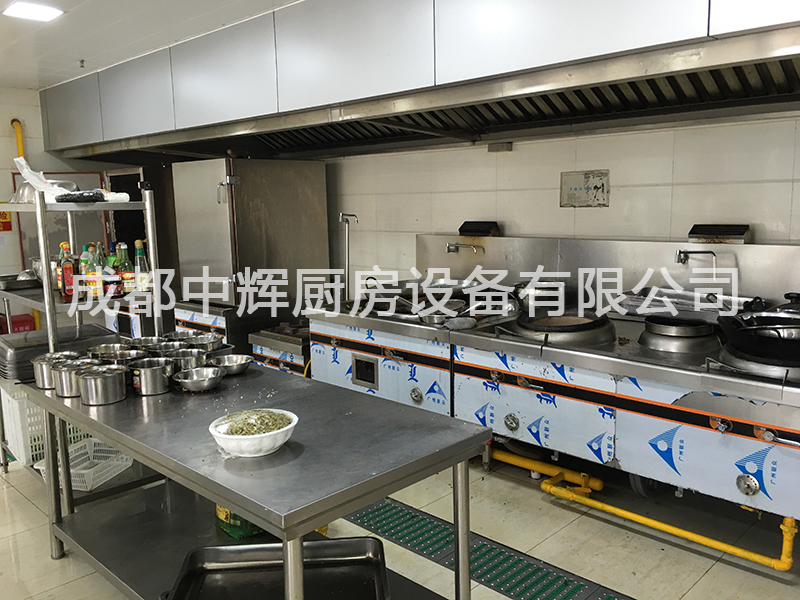 商用廚房設(shè)備如何清潔保養(yǎng)