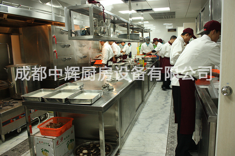 怎樣選購(gòu)自己所需要的廚房設(shè)備