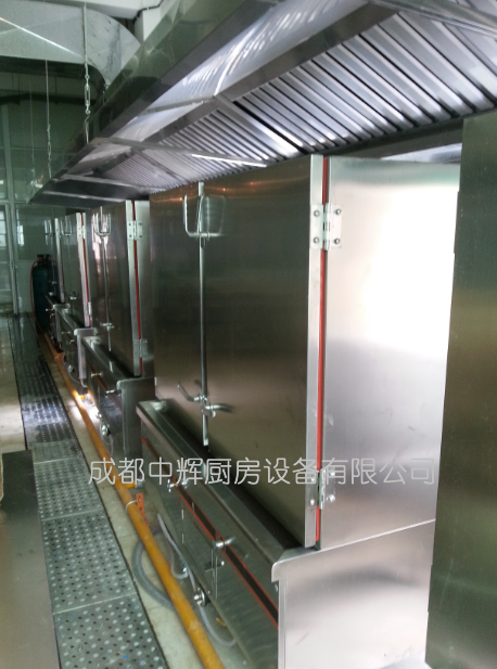 大學(xué)食堂蒸飯間