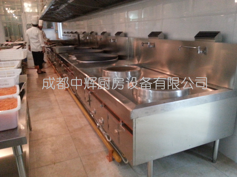 大專院校食堂操作間